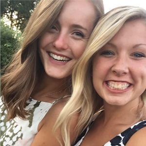 Meet your Posher, Caitlin